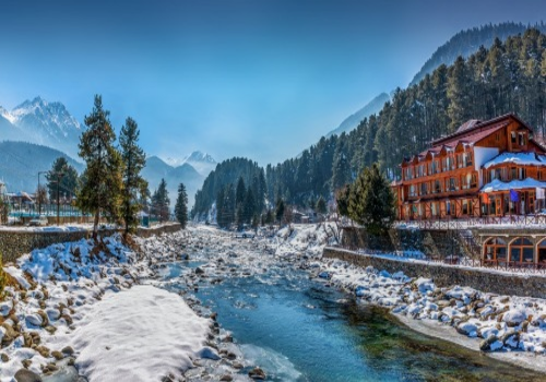 Dreamy Kashmir Escape – 8 Days of Pure Beauty